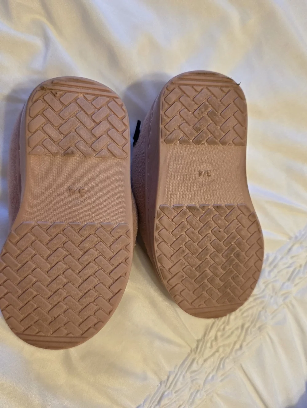 Lucky Brand Pink Suede Baby Moccasin Slippers Size 3/4